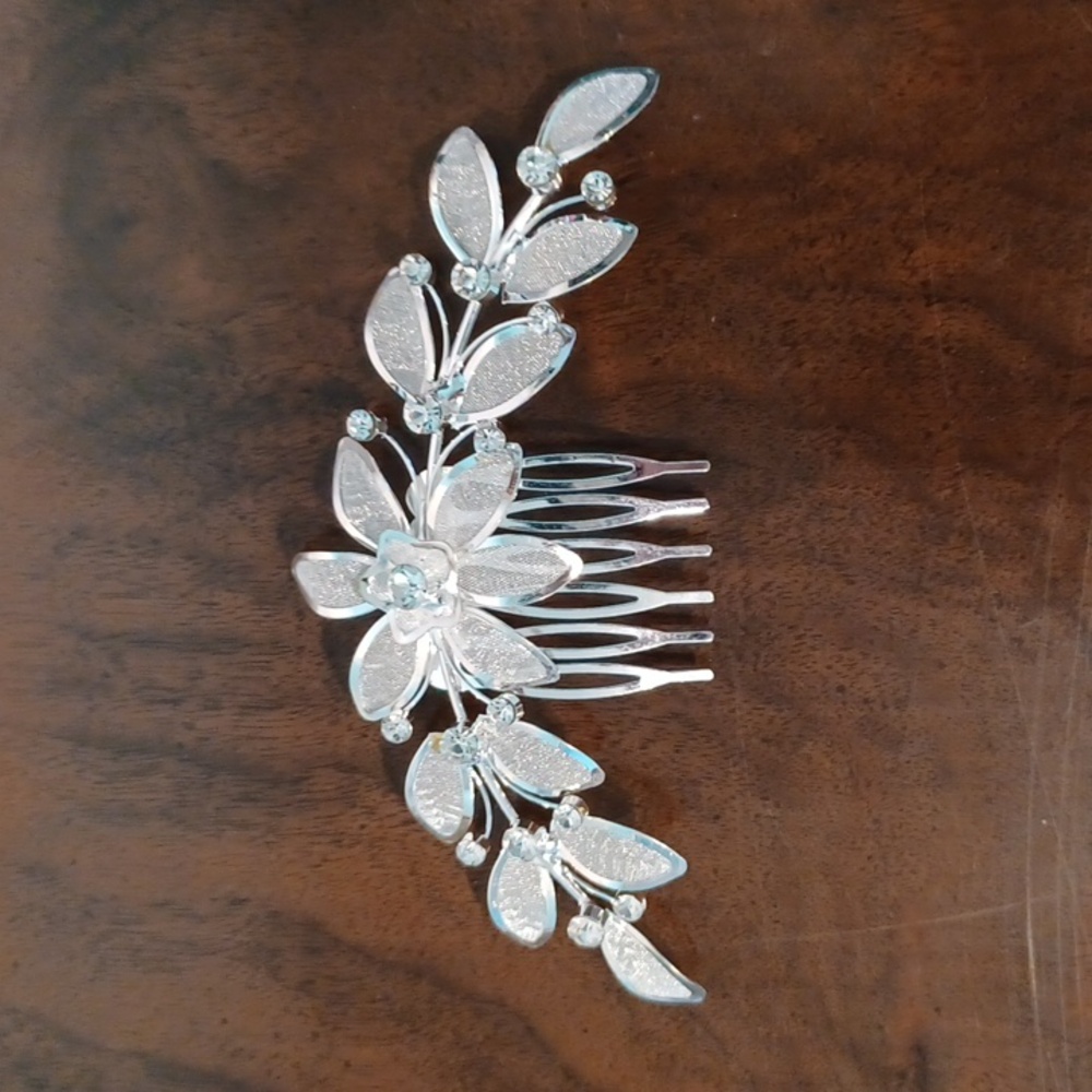 NEW! Bridal Headwear/ Bride Wedding hair accessory 5738